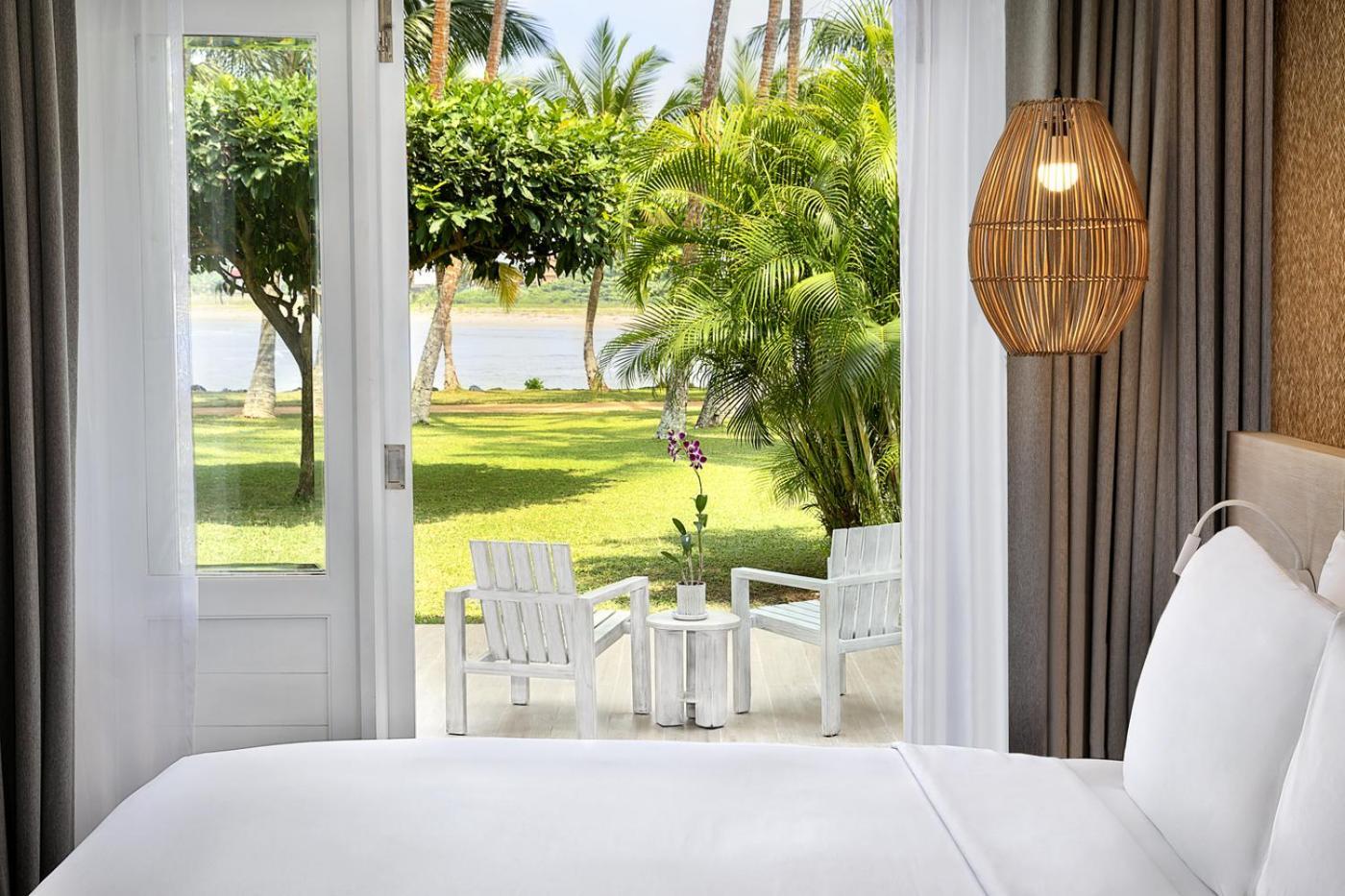 Avani Kalutara Resort Exterior foto